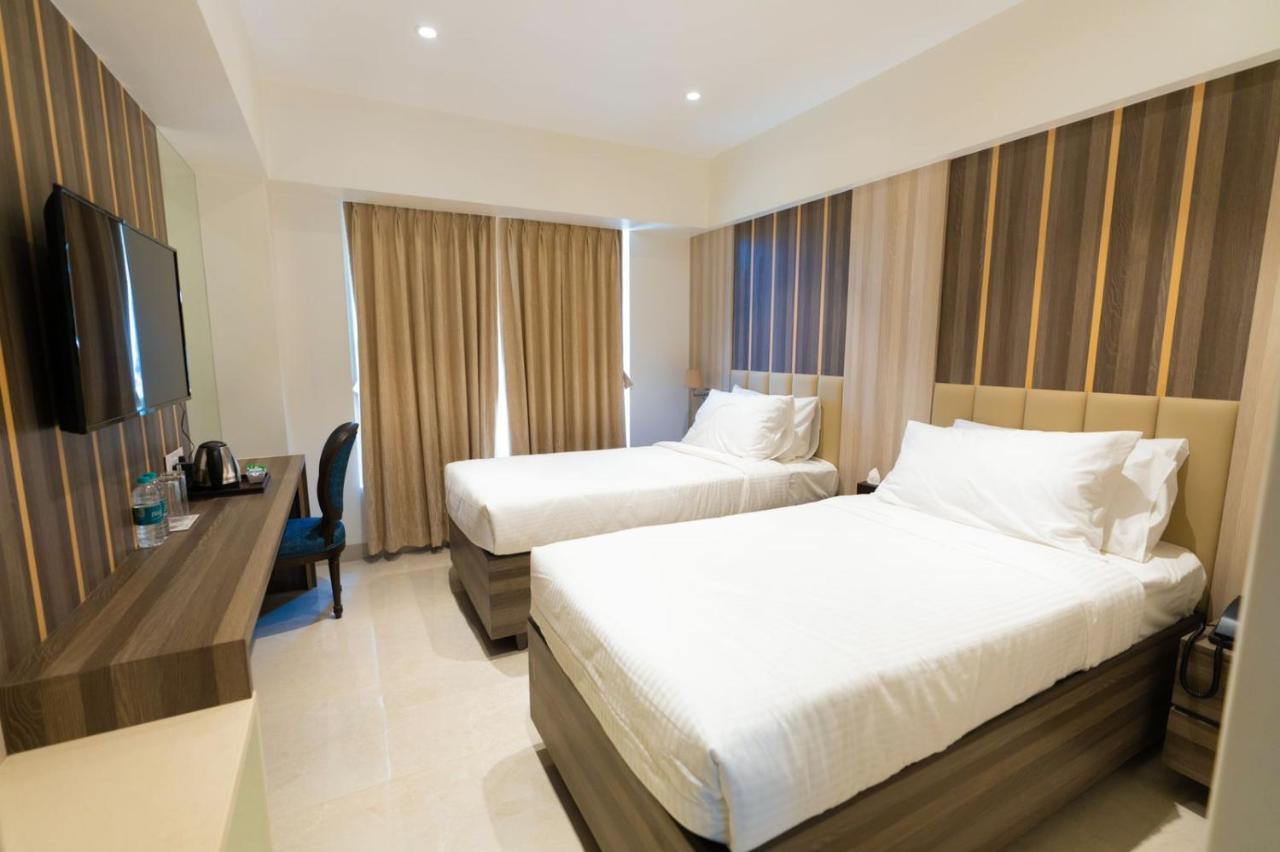 The Thane Club Экстерьер фото