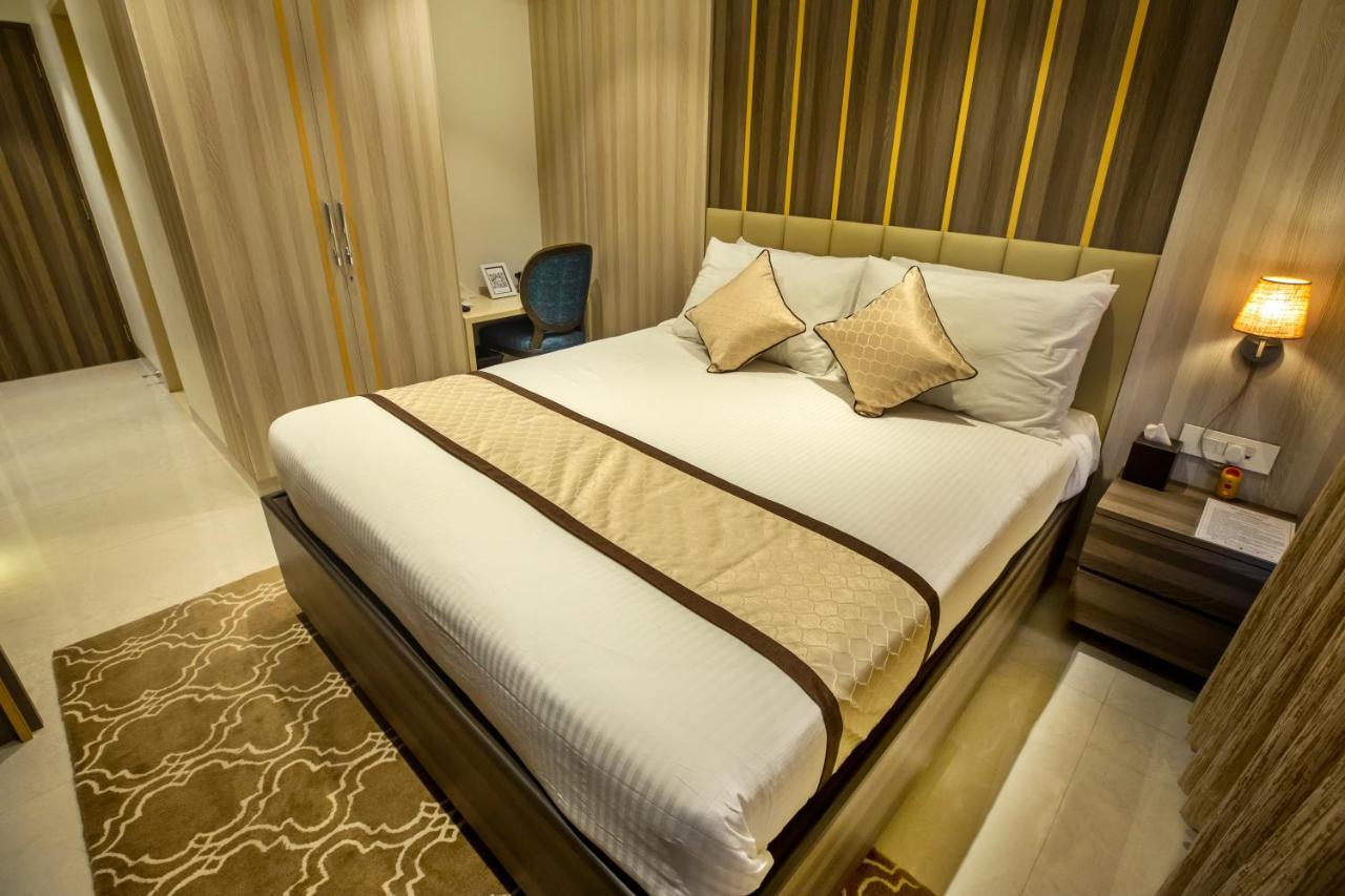 The Thane Club Экстерьер фото