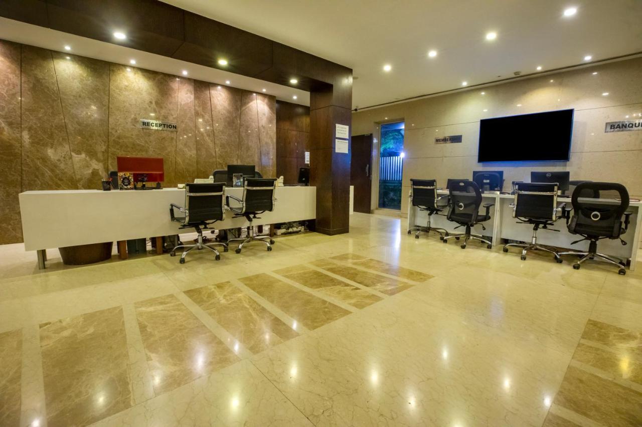 The Thane Club Экстерьер фото